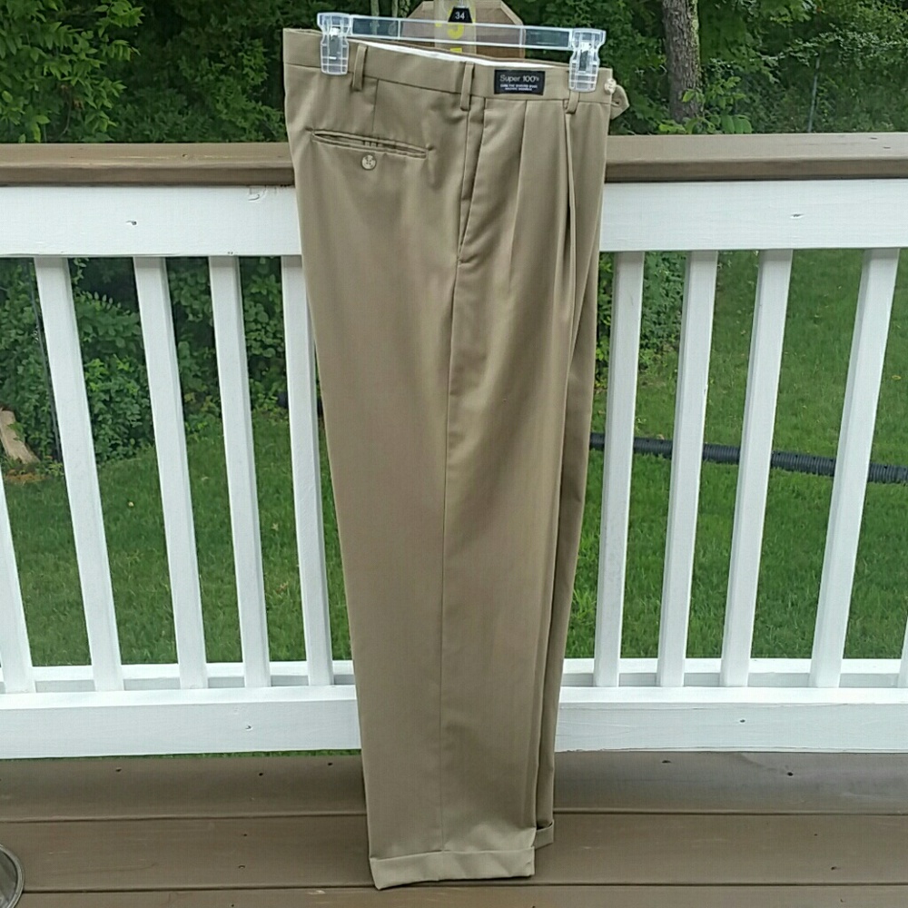 Tan Dockers